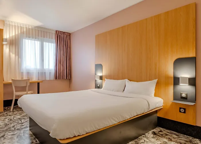 B&B HOTEL Maubeuge-Louvroil