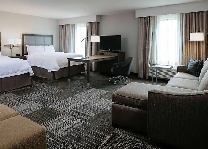 Hampton Inn & Suites-Hudson Wisconsin
