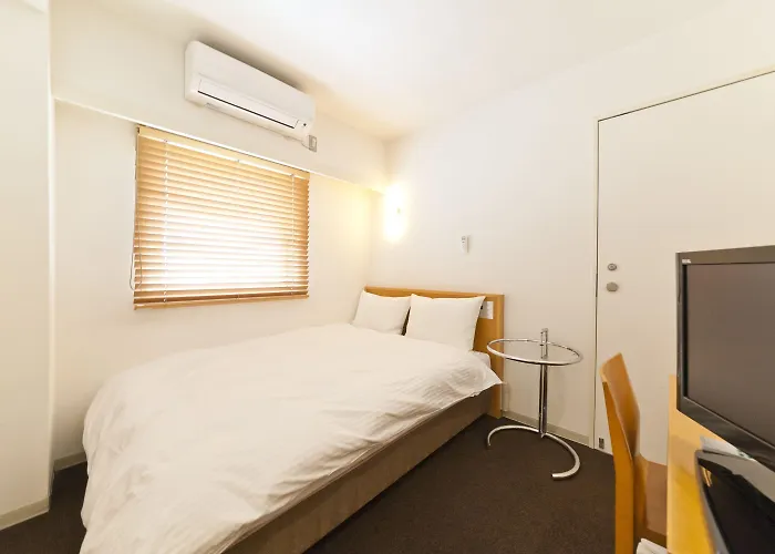 7 Days Hotel