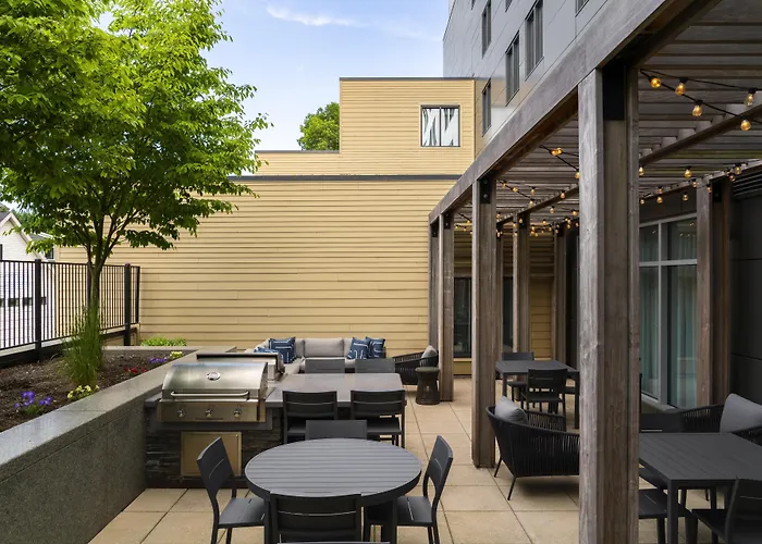 Homewood Suites By Hilton Boston Brookline-Longwood Medical