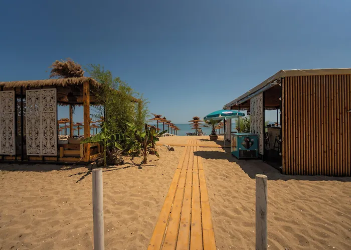 Aqua View Spa Boutique Hotel