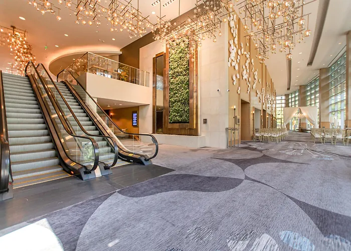 The Westin At The Woodlands Hotel