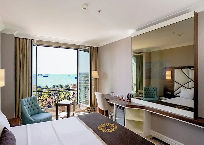 The Grand Mira Hotel
