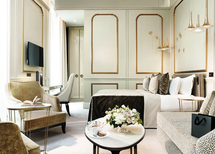 Le Narcisse Blanc Hotel Parijs
