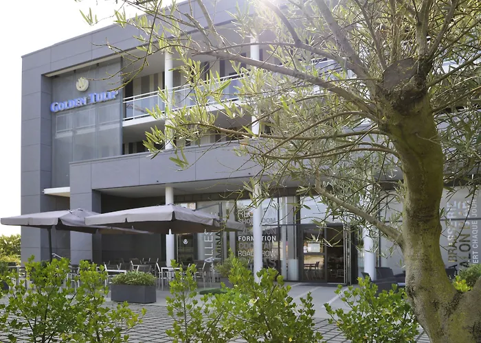 Golden Tulip Pornic Suites- Appart Hotel