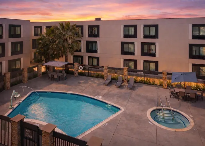 Hampton Inn & Suites By Hilton San Diego Seaworld Near Old Town