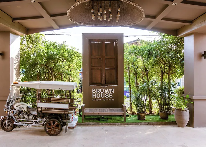 Brown House Hotel