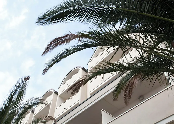 Altamarea Residence & Hotel