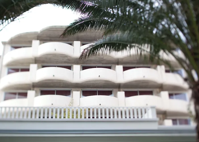 Altamarea Residence & Hotel
