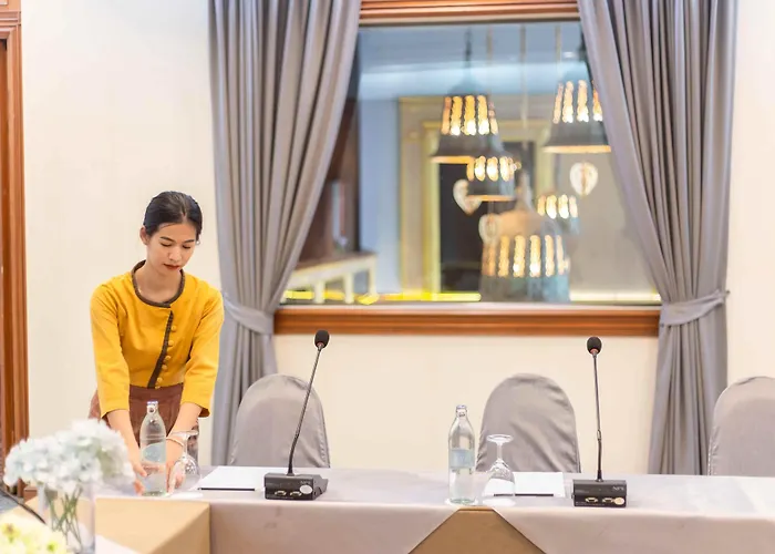 Tohsang Heritage Ubon Hotel