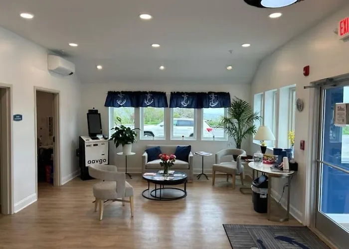 Hatchway Hotel