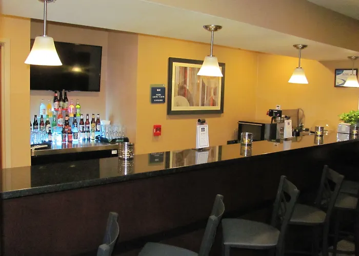 Cobblestone Inn & Suites - Ambridge, Pa