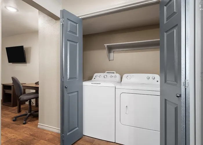 Eagle'S Den Suites Big Spring A Travelodge By Wyndham