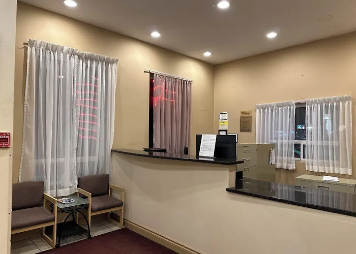 Lone Star Hotel