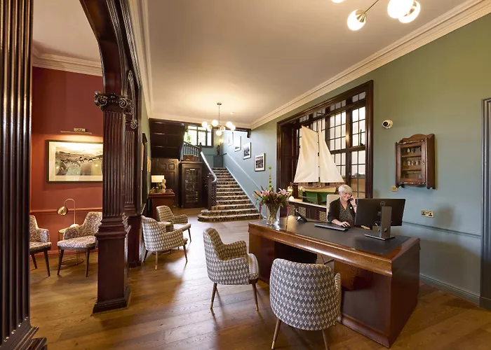 Royal Marine Hotel, By Highland Coast Hotels