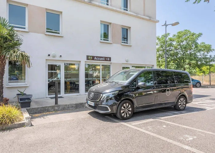 B&B HOTEL Marseille Aéroport Saint-Victoret
