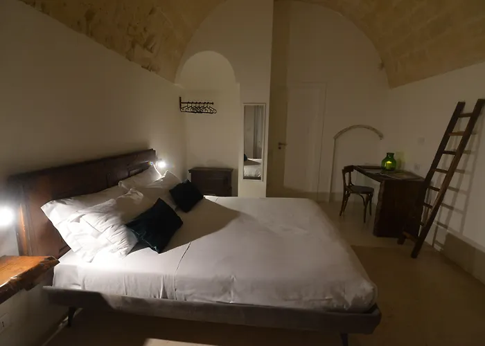 Le Malve Cave Retreat