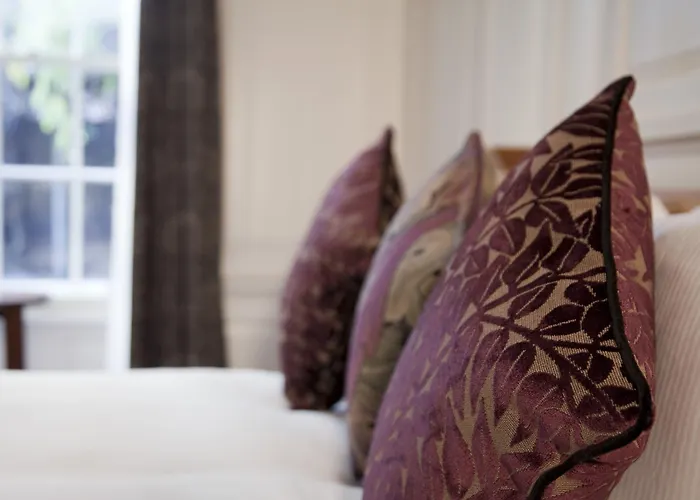 Vanbrugh House Hotel