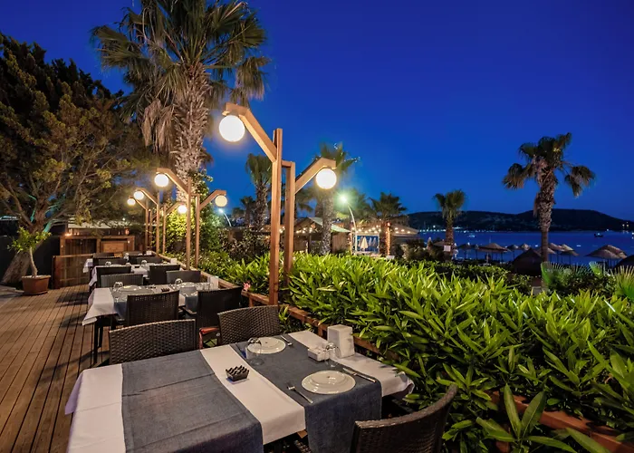 Costa Bitezhan Beach Hotel
