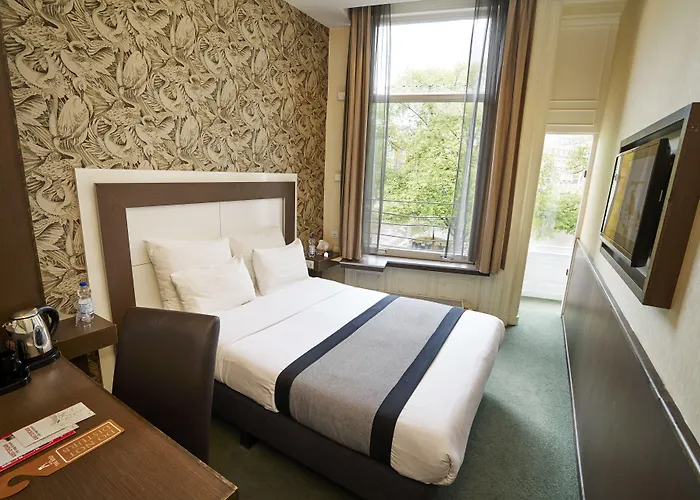 Hotel The Bird
