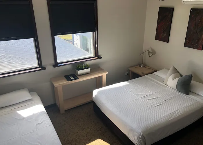 Crossroads Hotel