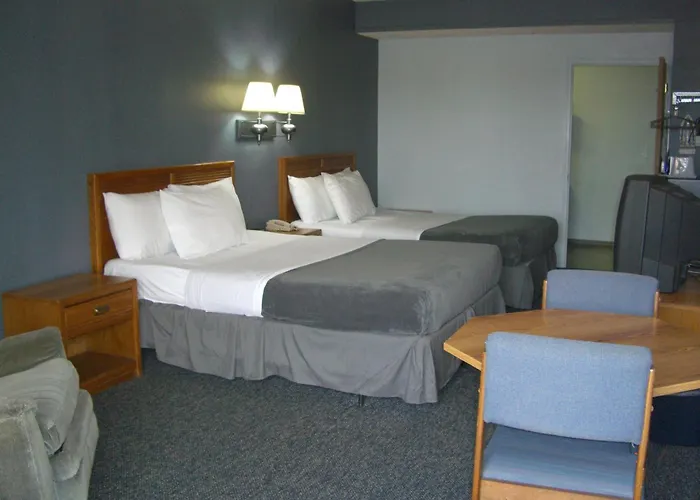 Quail'S Nest Inn & Suites