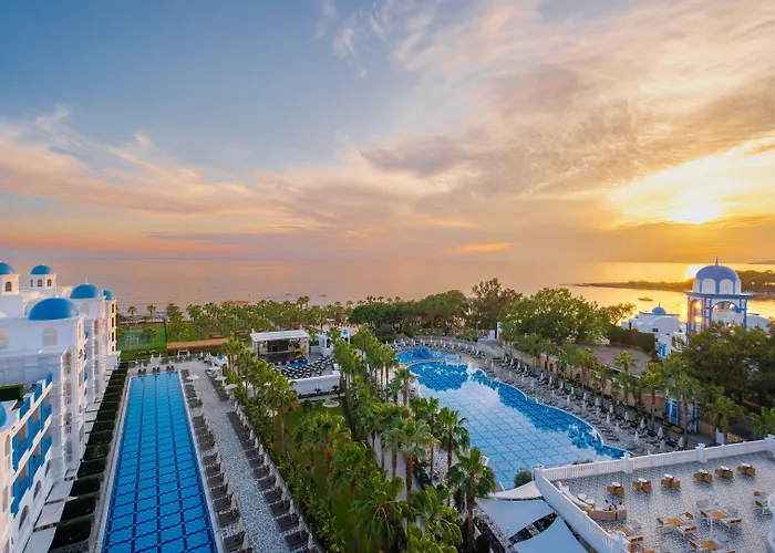 Rubi Platinum Spa Resort & Suites