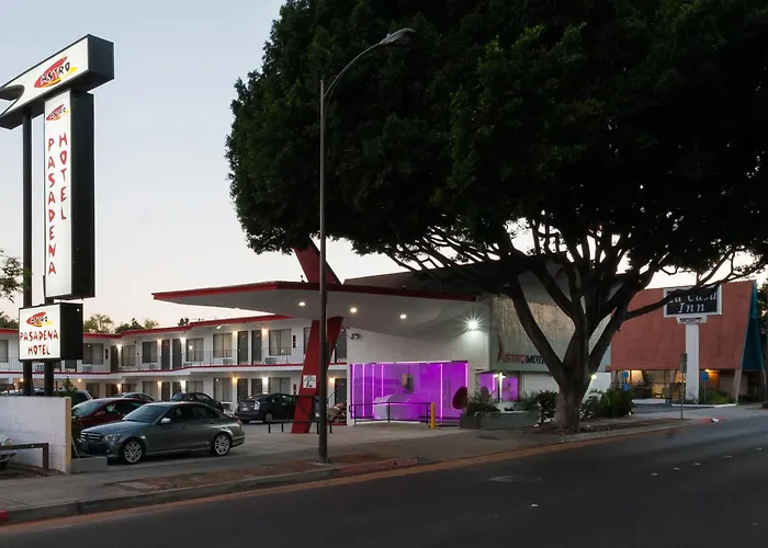 Astro Pasadena Hotel