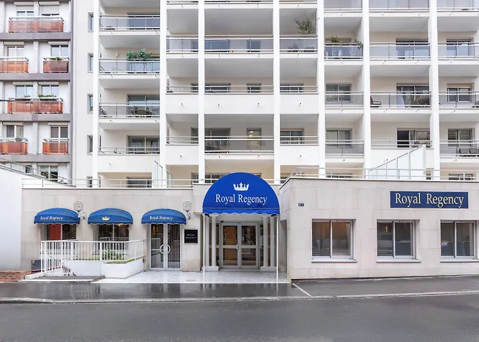 Royal Regency Paris Vincennes