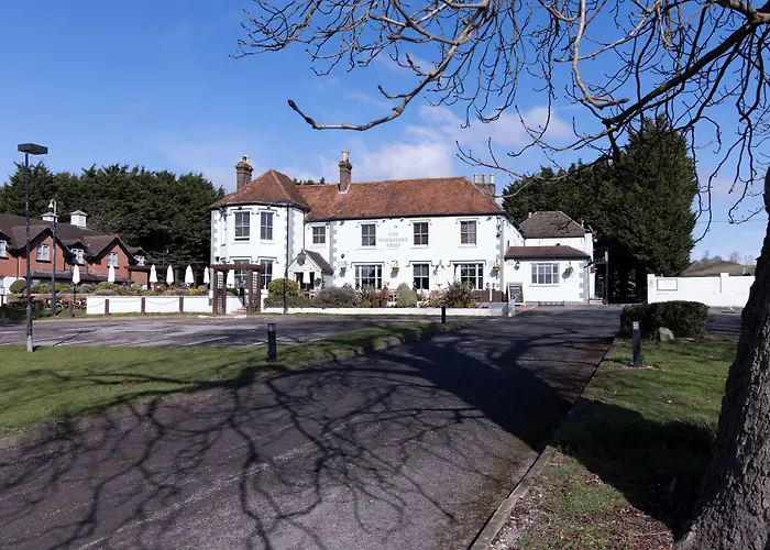 Berkshire Arms By Chef & Brewer Collection