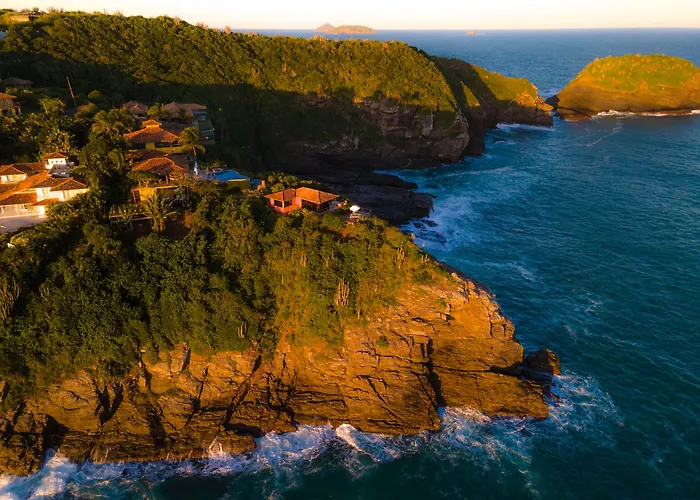 Cliffside Luxury Inn