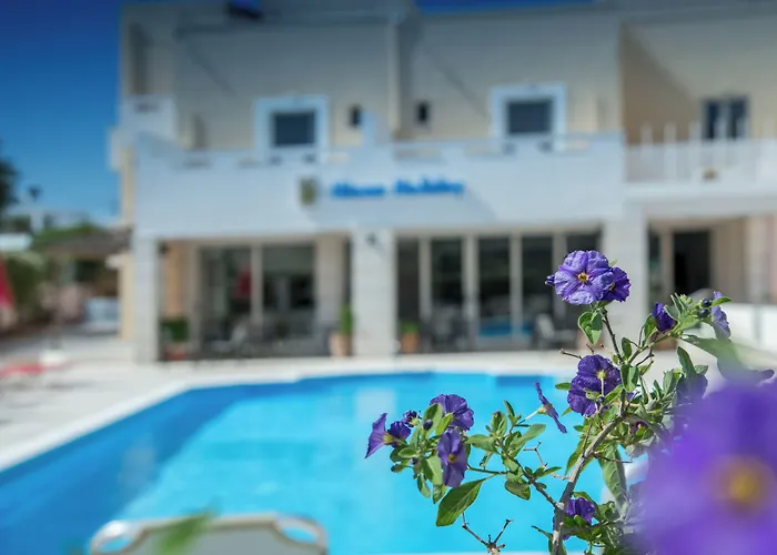 Hiona Holiday Hotel