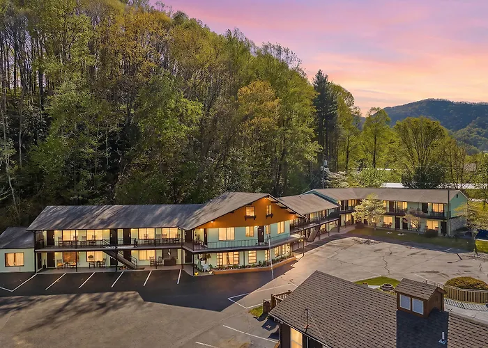 Castlewood Inn Maggie Valley
