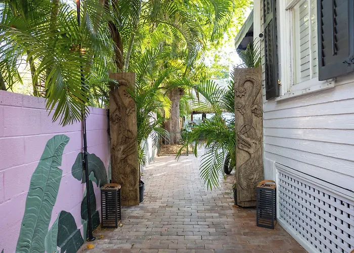 Casa 325 Guesthouse Key West