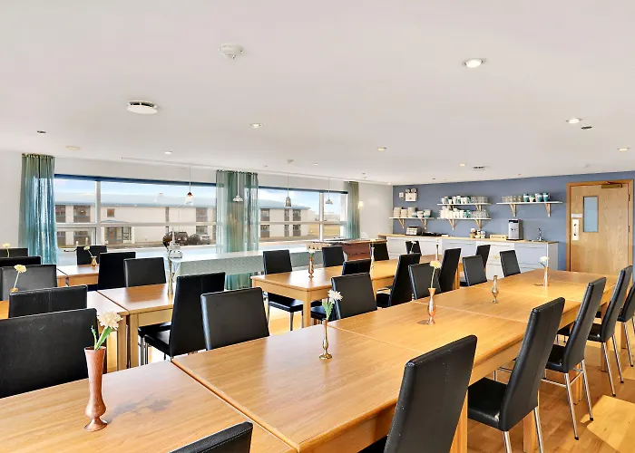 Eldey Airport Hotel