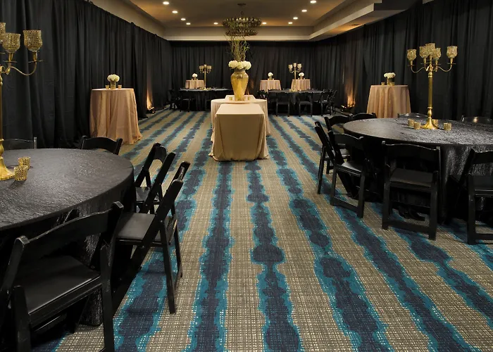 Holiday Inn Express Hotel & Suites Waco South By Ihg