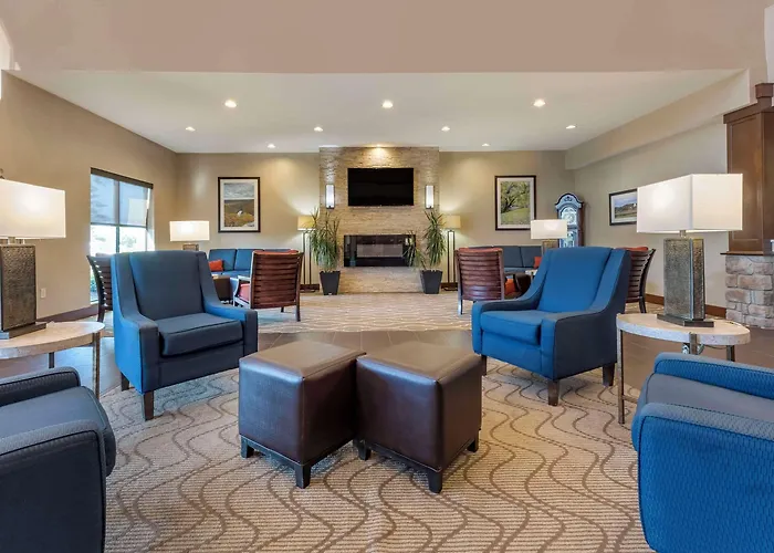 Comfort Suites Bridgeport - Clarksburg