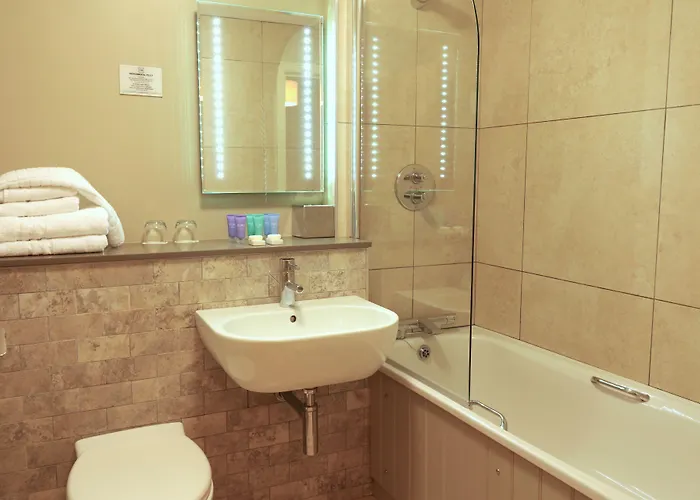 Causeway Hotel
