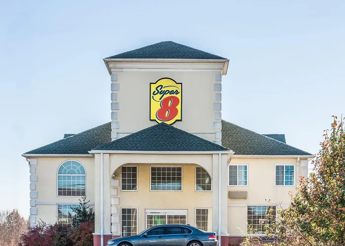 Super 8 By Wyndham Harrisburg Hershey North