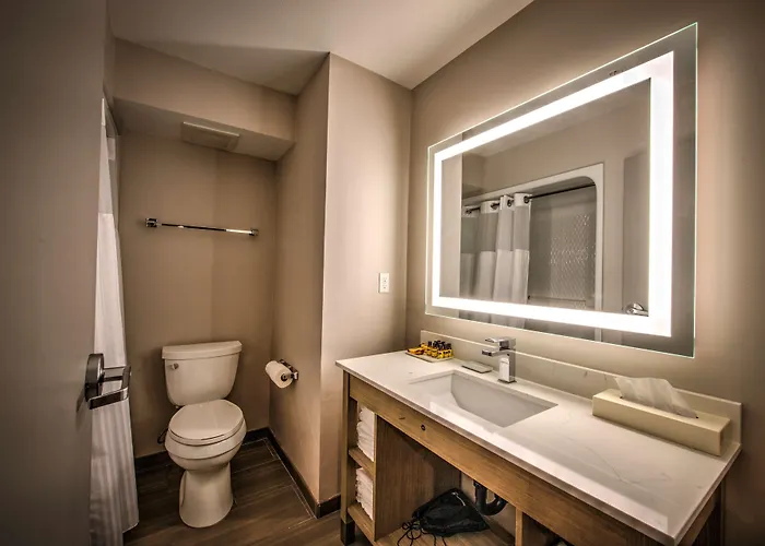 Best Western Plus Media Center Inn & Suites