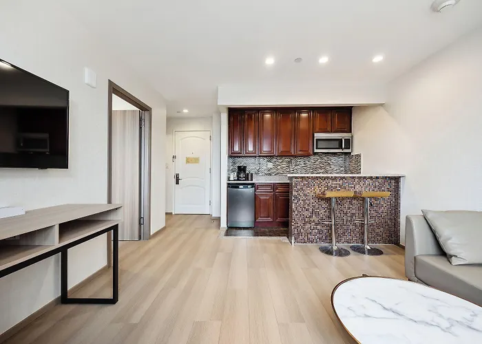 Ramada By Wyndham Flushing Queens New York