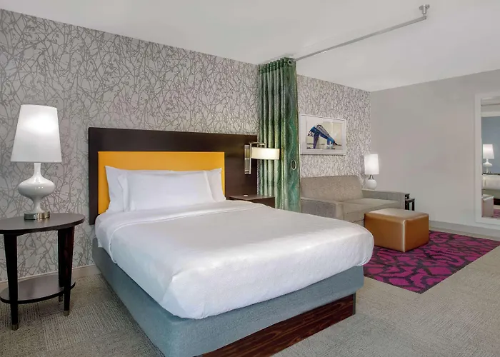 Home2 Suites By Hilton Omaha West