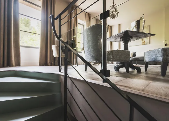 Les Lodges Sainte-Victoire Hotel&Spa Le Tholonet