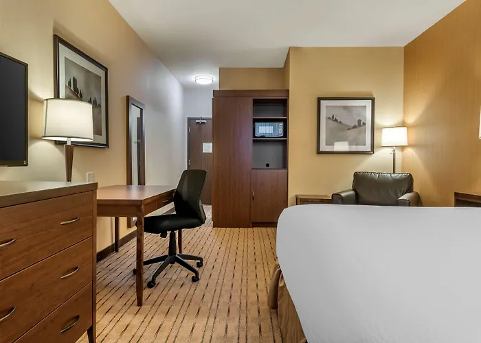 Best Western Plus, Bathurst Hotel & Suites