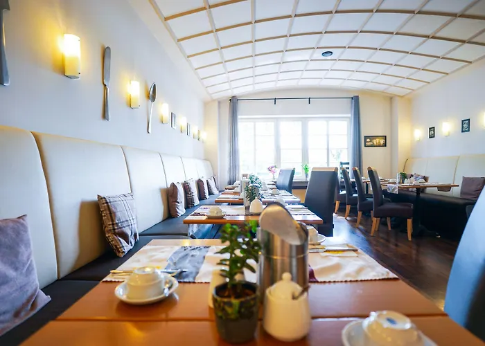 Hotel Am Schloss Biebrich Wiesbaden