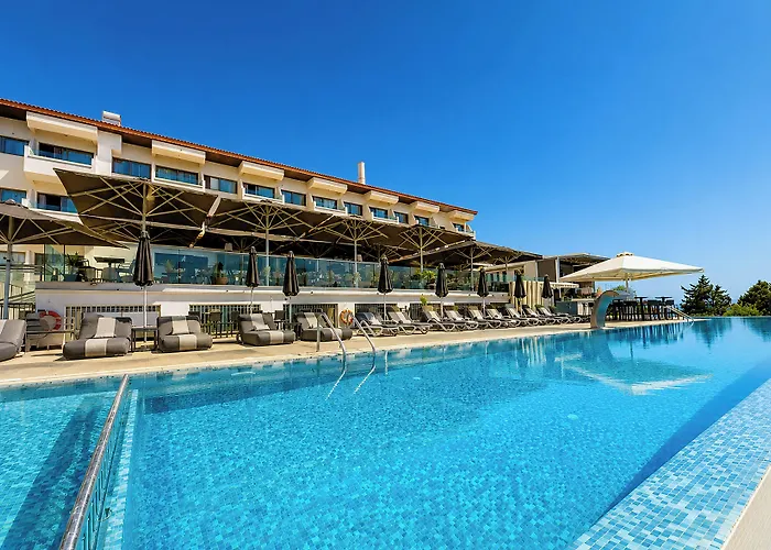 Droushia Heights Hotel