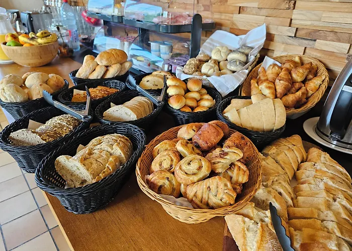 Hotel Westendia Inclusief Parking And Top Breakfast !