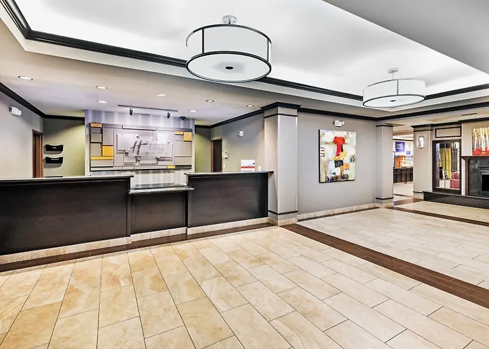 Holiday Inn Express Hotel & Suites Floresville By Ihg