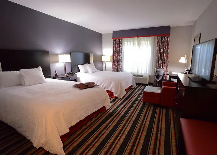 Hampton Inn & Suites Albany At Albany Mall