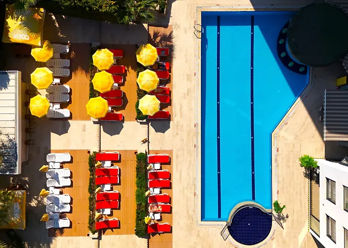 Happy Apart Hotel Kuşadası